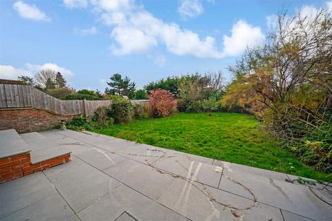 10 Nevin Drive, London, E4 7LH