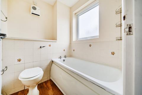 1 bedroom flat for sale, The Oaks, Merryoak, Southampton, Hampshire, SO19