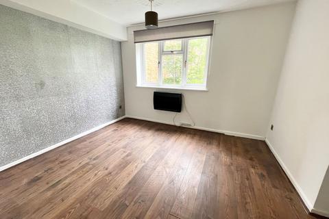 1 bedroom ground floor flat for sale, Dadford View, Brierley Hill DY5