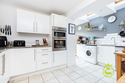 16 Clarence Road, Poole, BH14 8AX