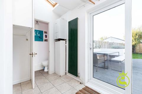 16 Clarence Road, Poole, BH14 8AX