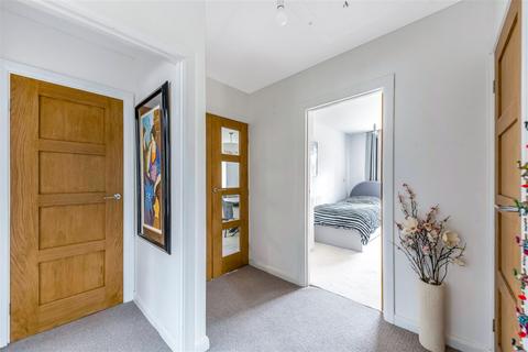 4 Edgehill Gardens, Istead Rise, Gravesend, DA13 9JU