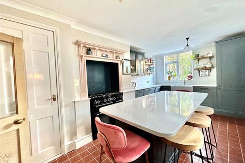 4 bedroom terraced house for sale, Hurst Road, Eastbourne, East Sussex, BN21