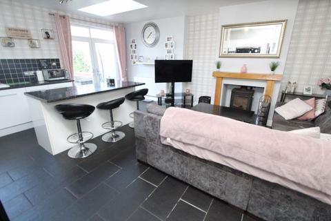 52 Acres Road, Quarry Bank, Brierley Hill, DY5 2XT