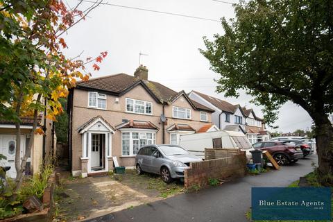 3 bedroom semi-detached house for sale, West Way, Hounslow, TW5