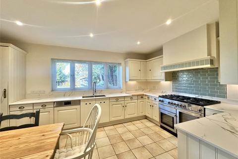 3 bedroom detached house to rent, Hillside Road, Radlett, Hertfordshire, WD7