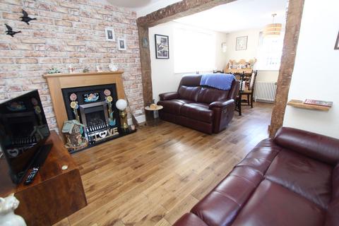 10 Birch Coppice, Brierley Hill, DY5 1AP