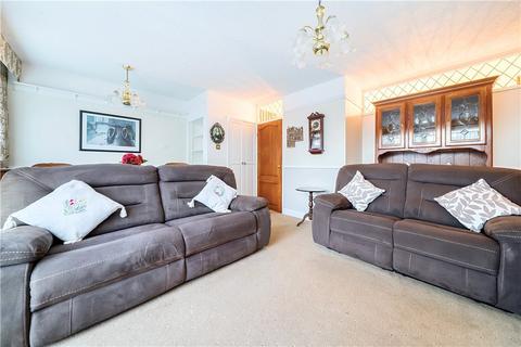 3 bedroom maisonette for sale, Ethnard Road, London