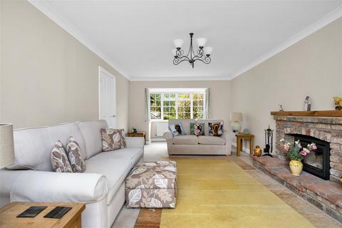 5 bedroom detached house for sale, Lime Kiln Road, Mannings Heath, Horsham