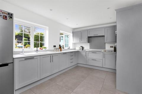 5 bedroom detached house for sale, Lime Kiln Road, Mannings Heath, Horsham