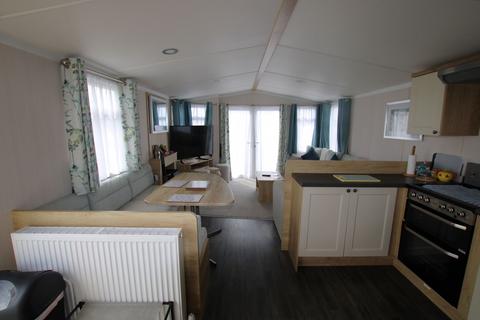 2 bedroom park home for sale, Ocean Breeze, Hart holiday Park, Leysdown-on-Sea, Sheerness, Kent, ME12 4RG