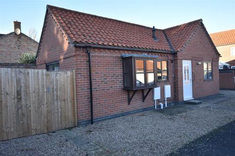 2 bedroom detached bungalow for sale, Broughton Gardens, Balderton