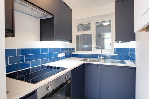 Flat to rent, Norfolk Court, Norfolk Square, Brighton, East Sussex, BN1