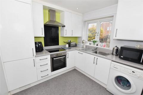 3 bedroom semi-detached house to rent, Cholsey Close, Upton, Wirral, CH49