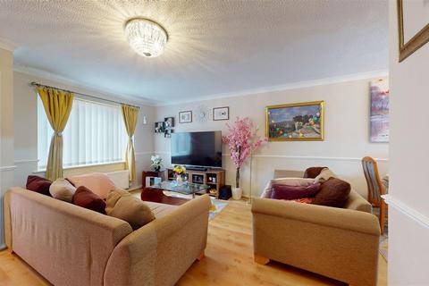 3 bedroom semi-detached house for sale, Primrose Way, Stamford