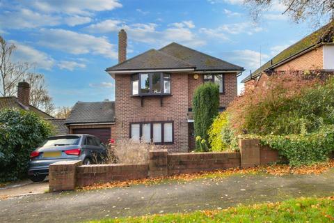 3 bedroom detached house for sale, Newberries Avenue, Radlett WD7