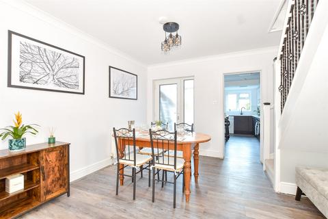 2 bedroom end of terrace house for sale, Leylands Road, Burgess Hill, West Sussex