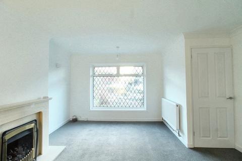 3 bedroom semi-detached house to rent, Godfrey Drive, ilkeston, Derbyshire, DE7 4HN