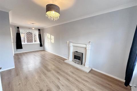 3 bedroom townhouse for sale, Gateways, Wakefield WF1