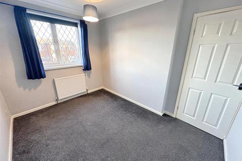 3 bedroom townhouse for sale, Gateways, Wakefield WF1