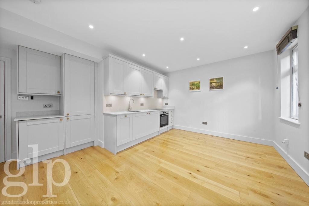 Apartment in London, Soho - View 4