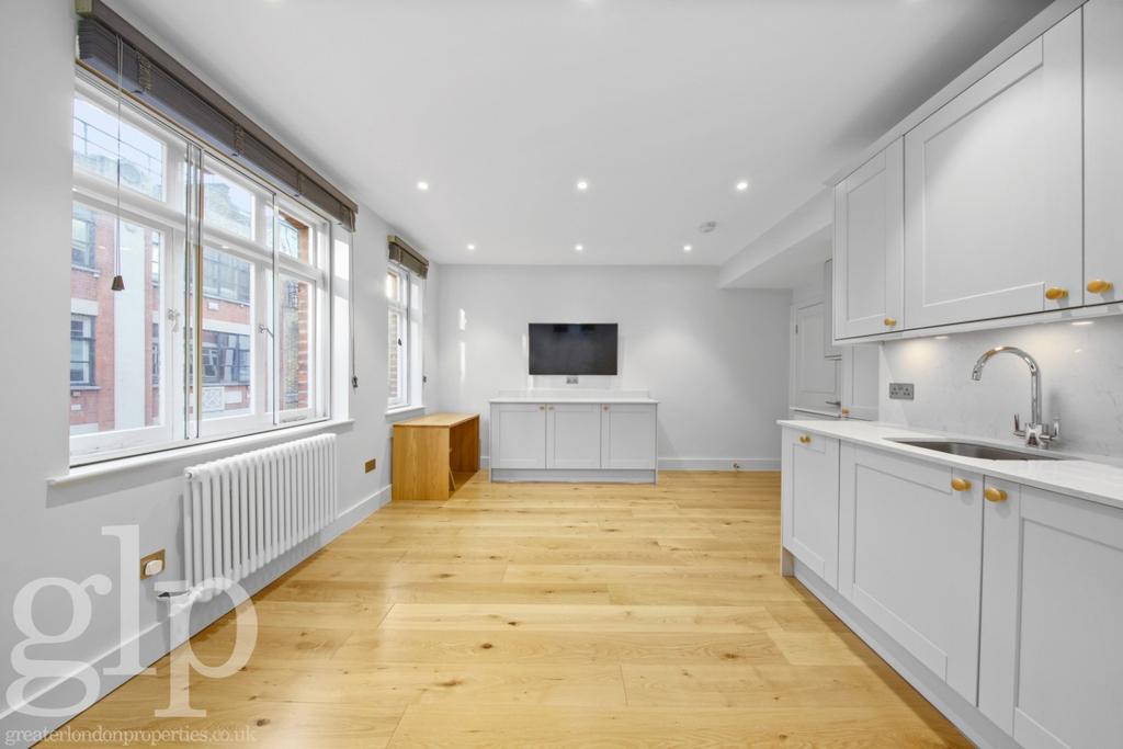 Apartment in London, Soho - More