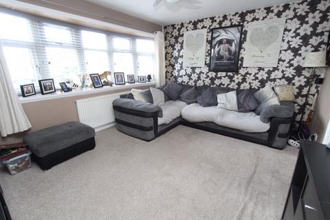 59 Derwent Close, Pensnett, Brierley Hill, DY5 4QD