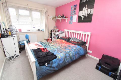 59 Derwent Close, Pensnett, Brierley Hill, DY5 4QD