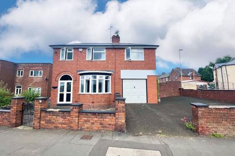 3 bedroom detached house for sale, Yew Tree Hills, Dudley DY2