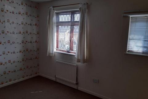 2 bedroom semi-detached house to rent, Westgrove Avenue, Monkspath, B90 4XN