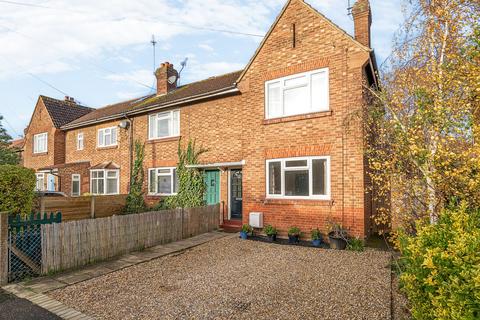 2 bedroom end of terrace house for sale, Lovell Road, Richmond, TW10