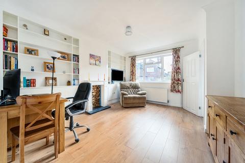 2 bedroom end of terrace house for sale, Lovell Road, Richmond, TW10