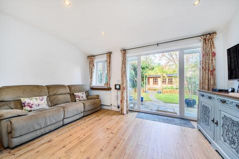 2 bedroom end of terrace house for sale, Lovell Road, Richmond, TW10