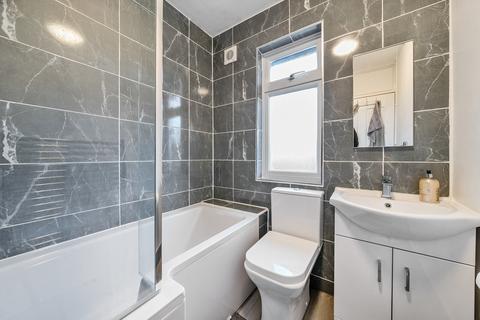 10 Lovell Road, Richmond, TW10 7LB
