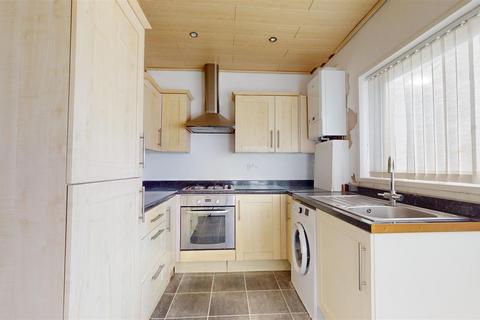 18 Dennor Park, Bristol, BS14 9BY