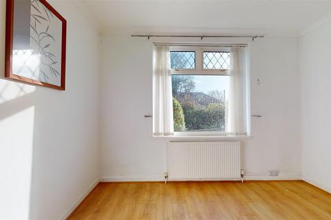 18 Dennor Park, Bristol, BS14 9BY