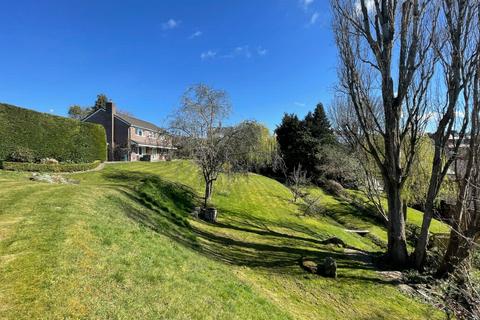 8 The Vineyard, Monmouth, NP25