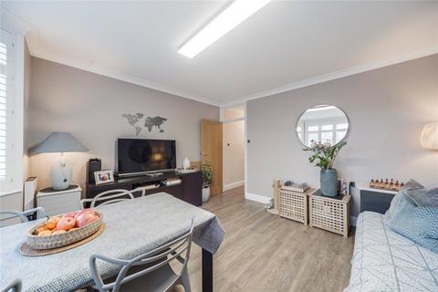 2 bedroom apartment for sale, Warwick Road, London, N11