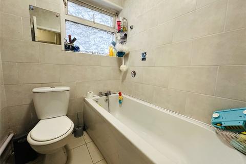 2 Morena Street, London, SE6 4JA
