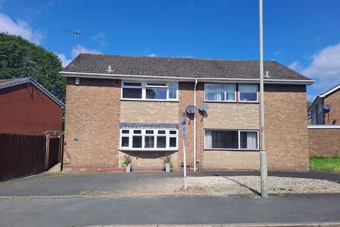 3 bedroom semi-detached house for sale, Comber Drive, Brierley Hill DY5