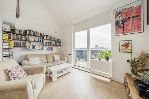 2 bedroom flat for sale, Milles Square, London SW9