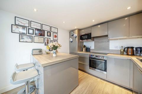 2 bedroom flat for sale, Milles Square, London SW9