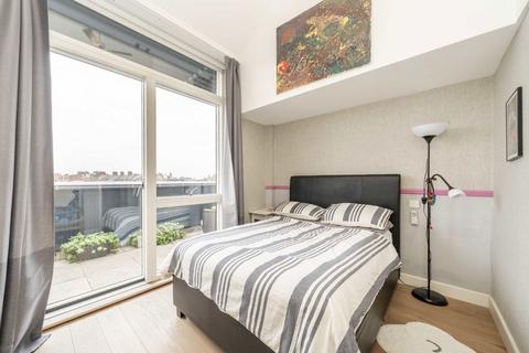 2 bedroom flat for sale, Milles Square, London SW9