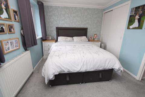 24 Roach Close, Brierley Hill, DY5 1LR
