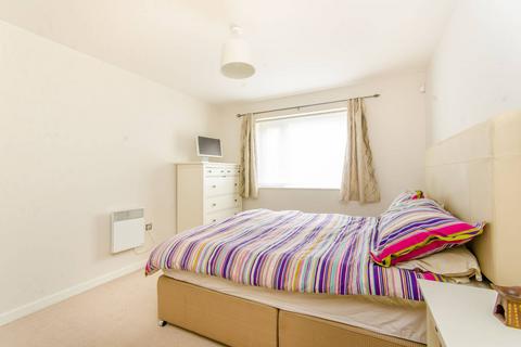 1 bedroom flat to rent, Island Apartments, Angel, London, N1