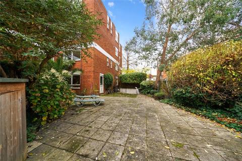 2 bedroom maisonette for sale, William Channing House, 61 Canrobert Street, London, E2