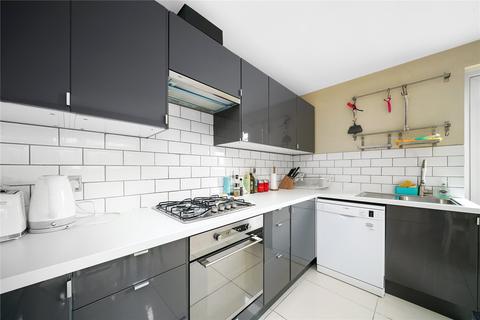 2 bedroom maisonette for sale, William Channing House, 61 Canrobert Street, London, E2