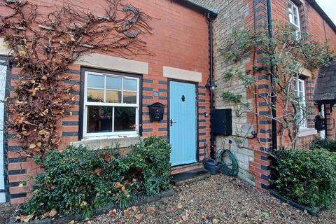 1 bedroom maisonette to rent, High Street, Yardley Gobion, Yardley Gobion, NN12 7TN