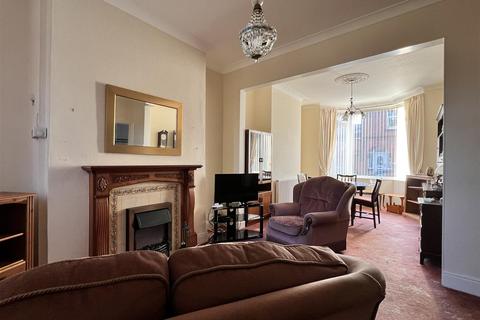 3 bedroom terraced house for sale, Moorland Road, Scarborough