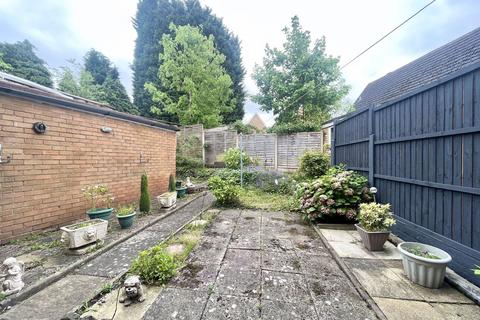 85 Derwent Close, Pensnett, Brierley Hill, DY5 4QD